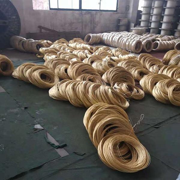 黄铜线（xiàn） 制造螺钉、铆钉、钮扣、电（diàn）器插（chā）头铜丝、电脑接插线、端子